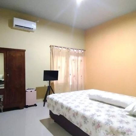 Sadana Villahouse Ngadinegaran 요그야카르타 외부 사진