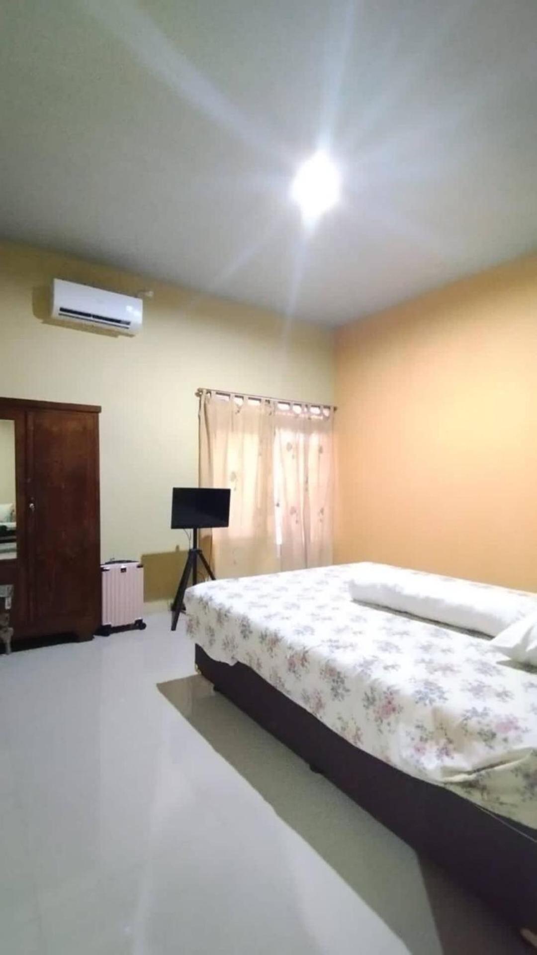 Sadana Villahouse Ngadinegaran 요그야카르타 외부 사진